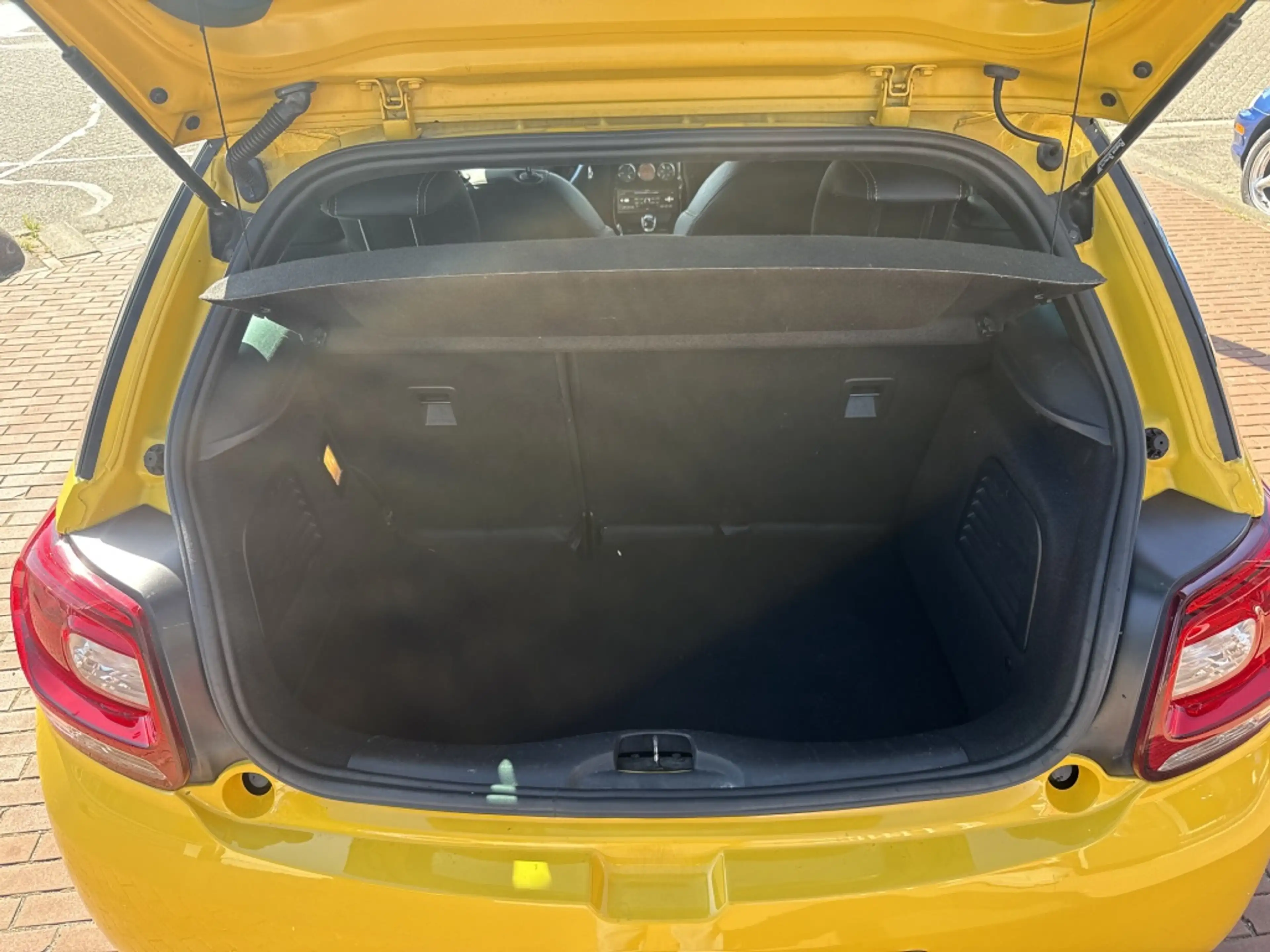 Citroen DS3 1.6 THP Sport Chic airco 6bak navi ccr — photo 9