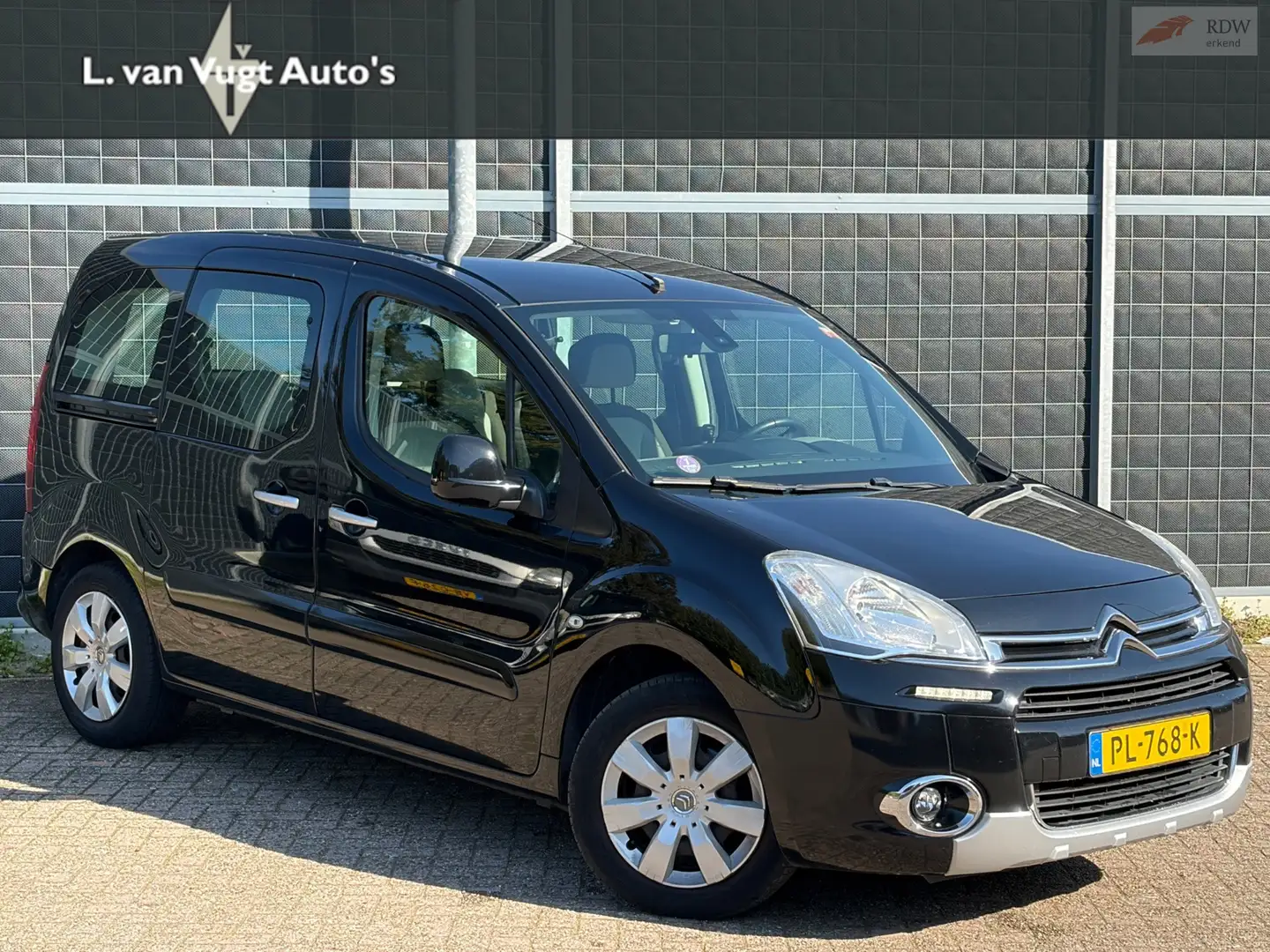 Citroen Berlingo 1.6 VTi Attraction Schwarz - 1