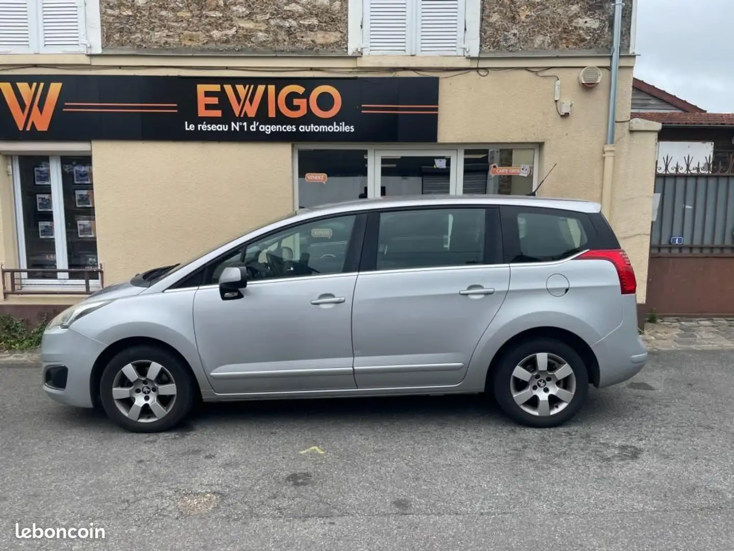 Peugeot 5008 GENERATION-I 1.2 PURETECH 130 ACTIVE START-STOP RE Gris - 2