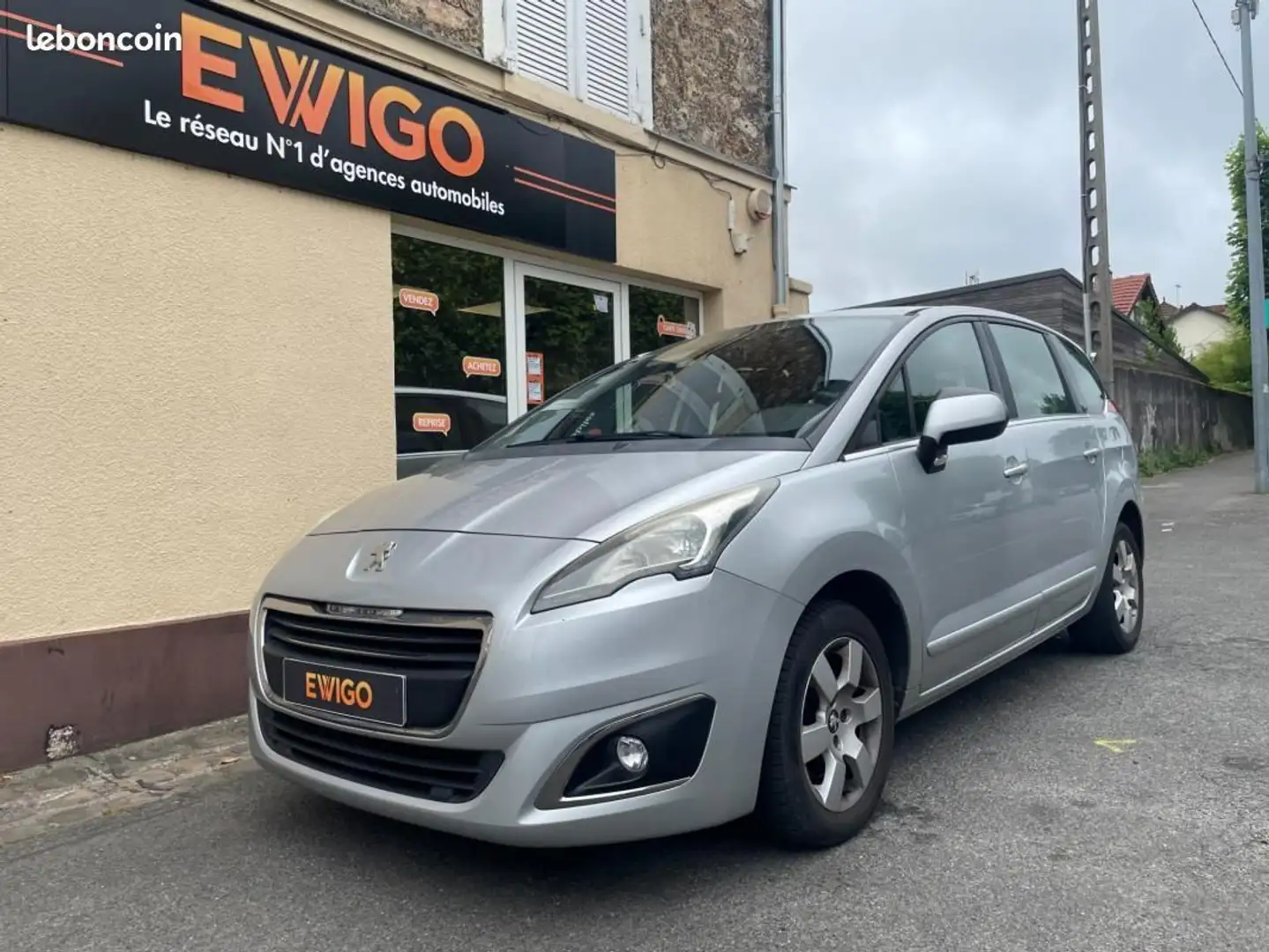 Peugeot 5008 GENERATION-I 1.2 PURETECH 130 ACTIVE START-STOP RE Gris - 1
