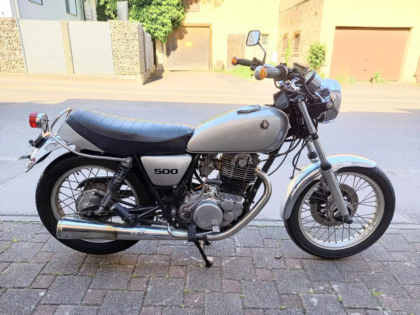 Yamaha SR 500 2J4 Dezenter Umbau Zilver - 1