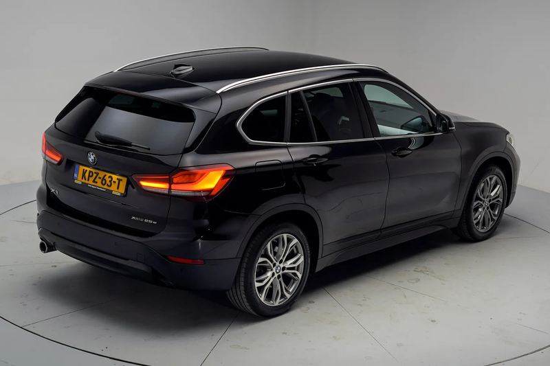 BMW X1 25e High Executive Aut. [ LED Head-up Leder Stoelv — photo 14