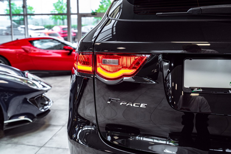 Jaguar F-Pace F-PACE R-Sport AWD — photo 14