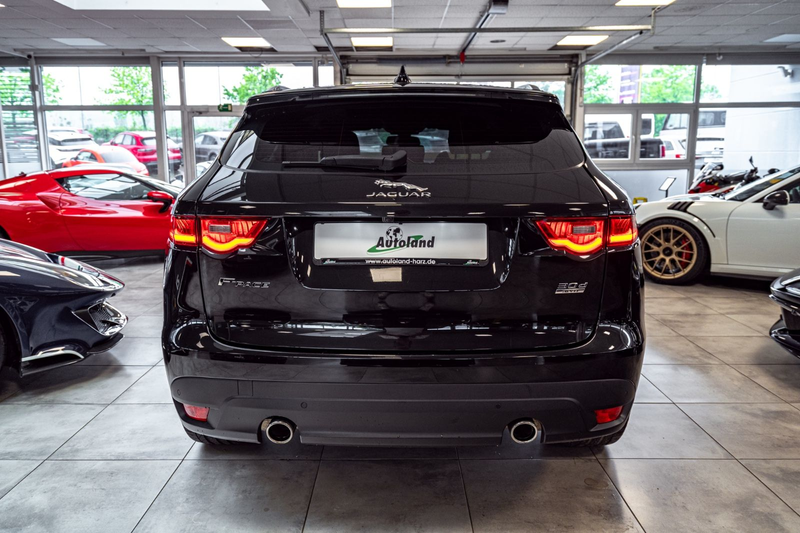 Jaguar F-Pace F-PACE R-Sport AWD — photo 6