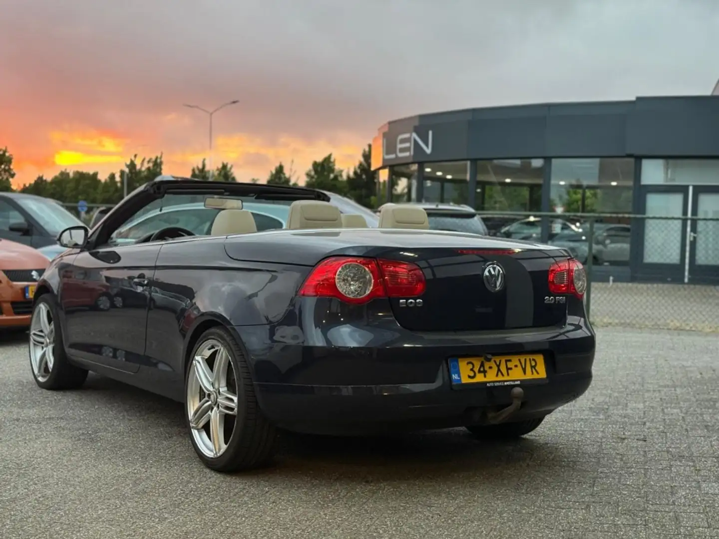 Volkswagen Eos 2.0-16v FSI Modrá - 2