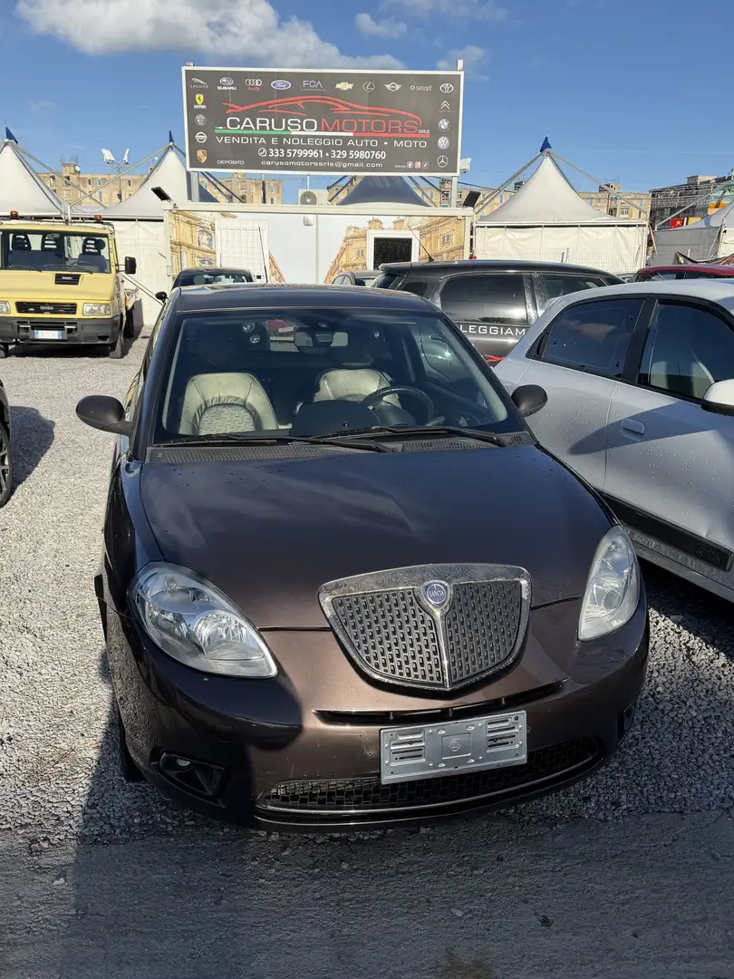 Lancia Ypsilon 1.3 mjt 16v Versus - 1