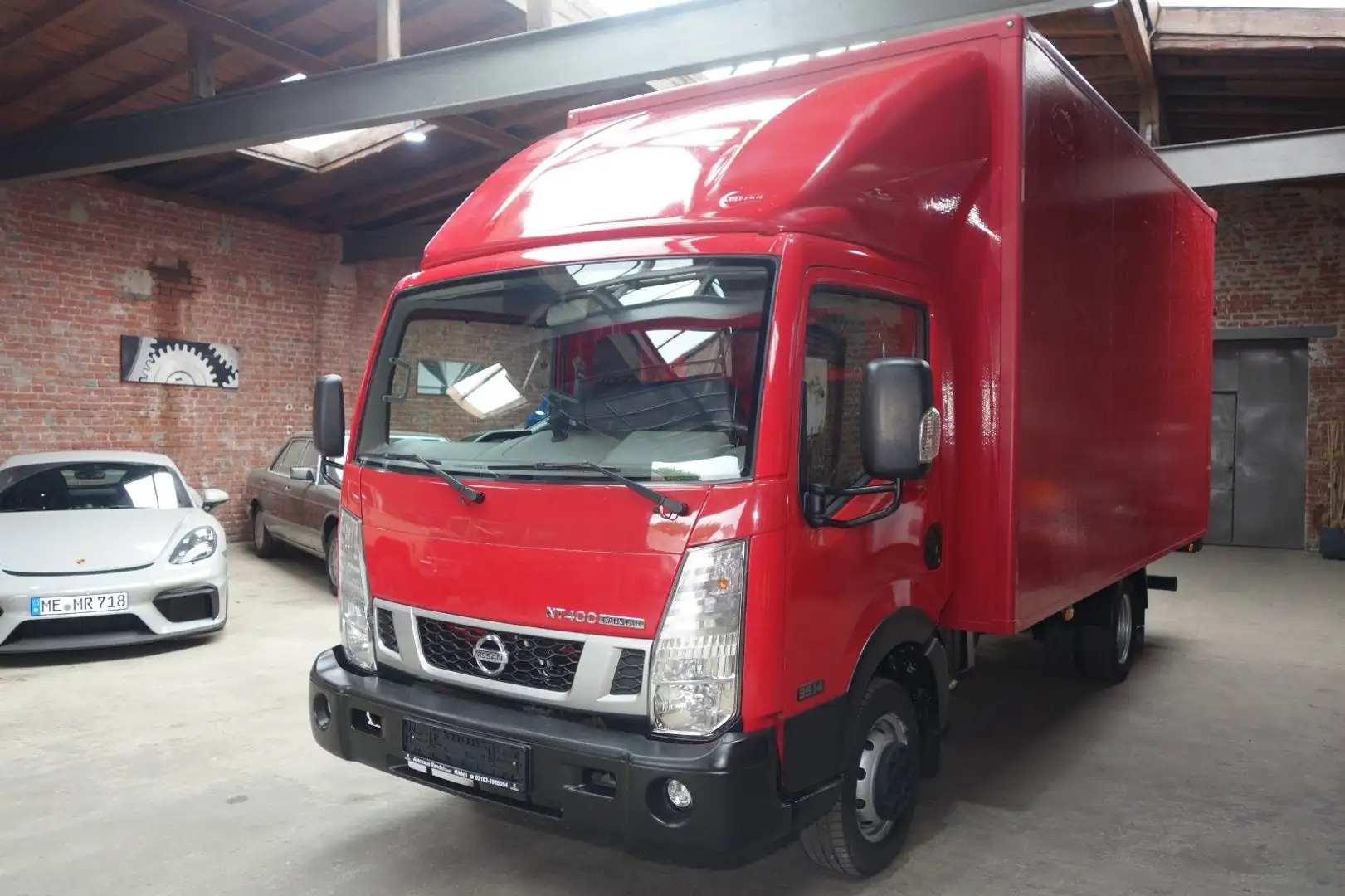 Nissan Capstar Koffer LBW Tüv Service Neu 3,5t Sitzh. Rot - 1