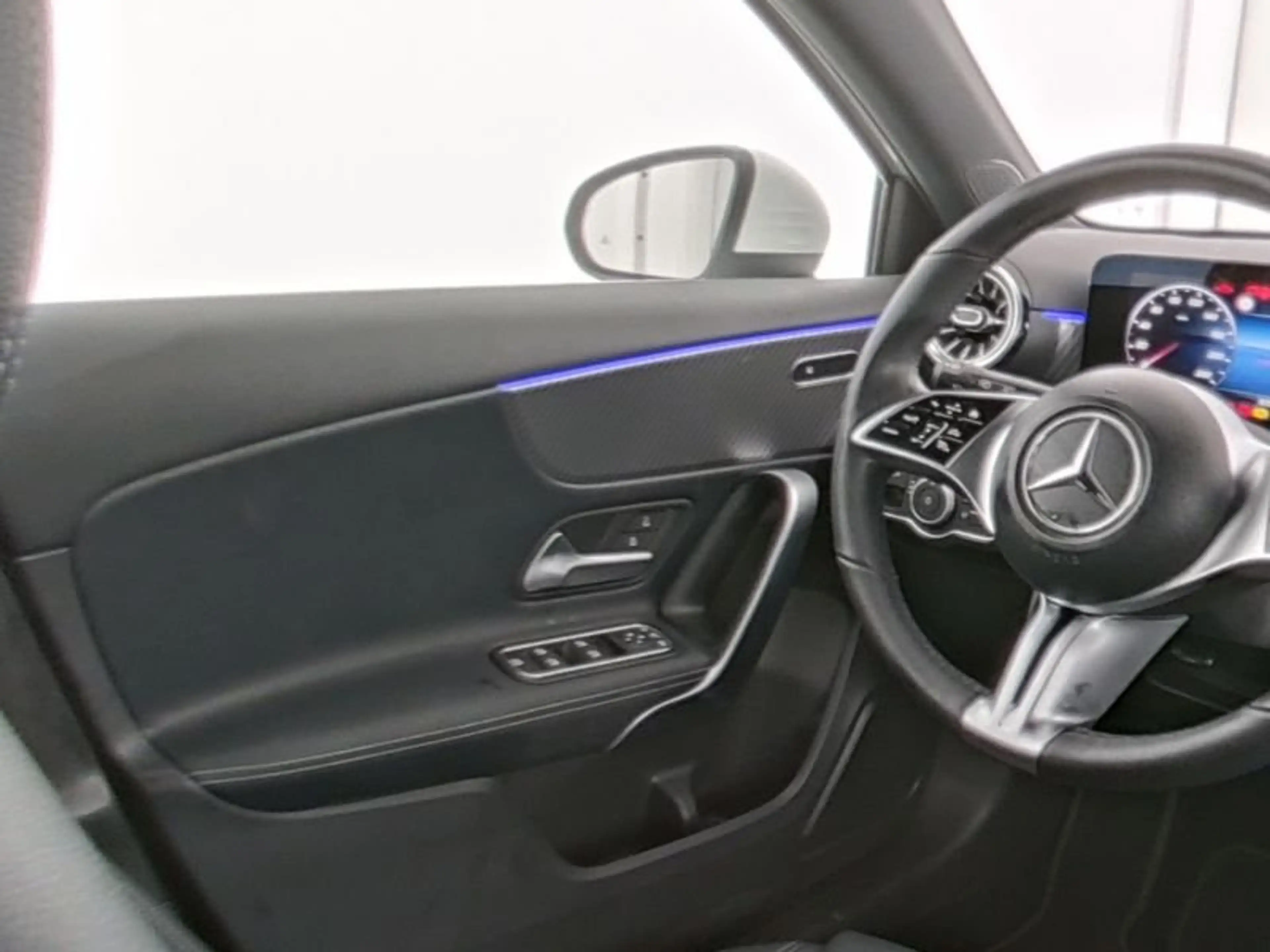 Mercedes-Benz A 200 Progressive MBUX/Ambie/LED/Winter/Tot/Kame — photo 9
