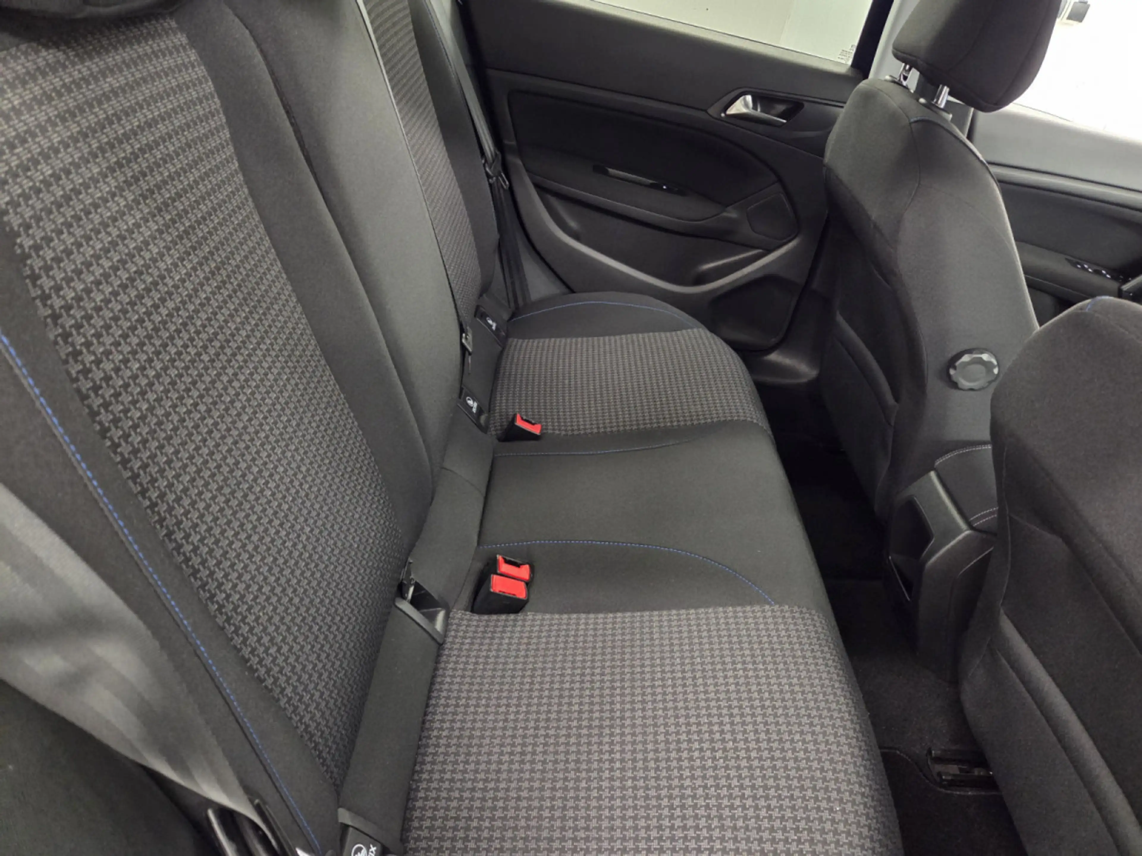 Peugeot 308 1.2  Style Edition 110 CV Garantie 12 Mois — photo 11