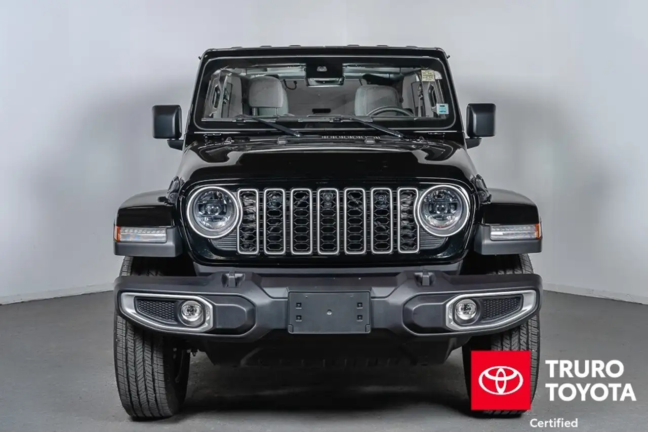 Jeep Wrangler photo Jeep Wrangler