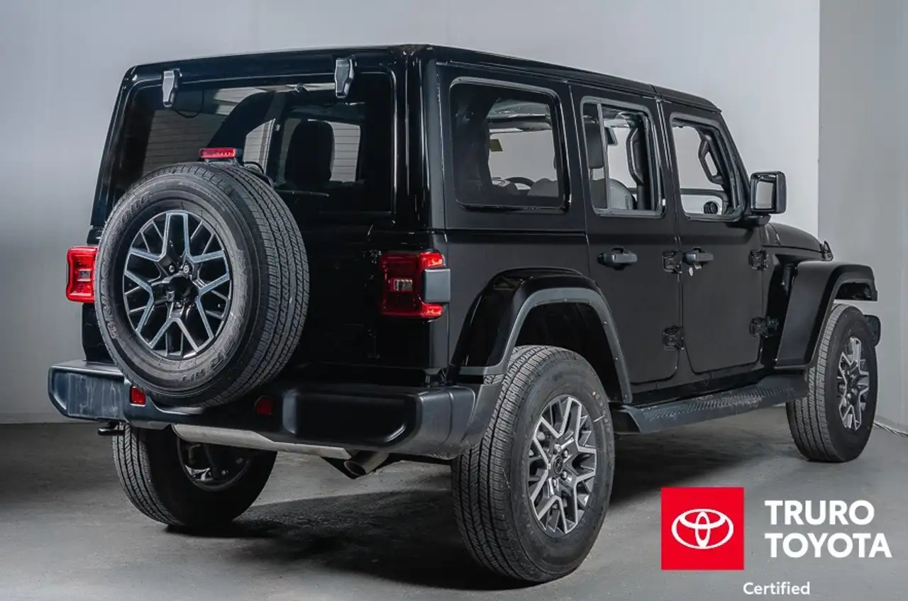 Jeep Wrangler photo Jeep Wrangler