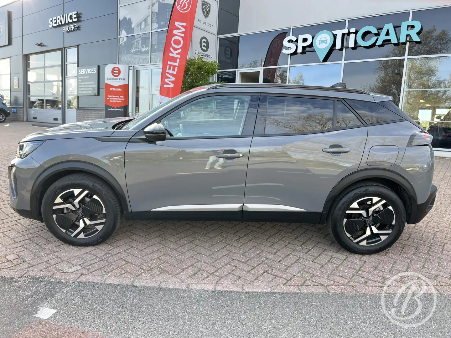 Peugeot 2008 1.2 Turbo 100 pk Allure M6 Gris - 2