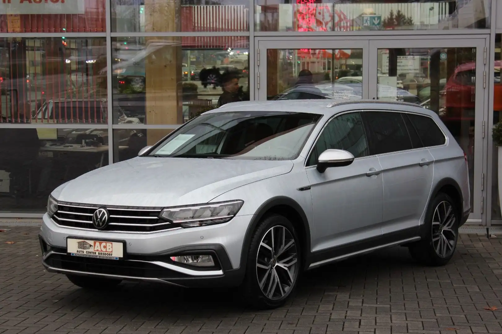Volkswagen Passat Alltrack Var. TDI 4-M ACC LED AHK 19" DAB Silber - 2