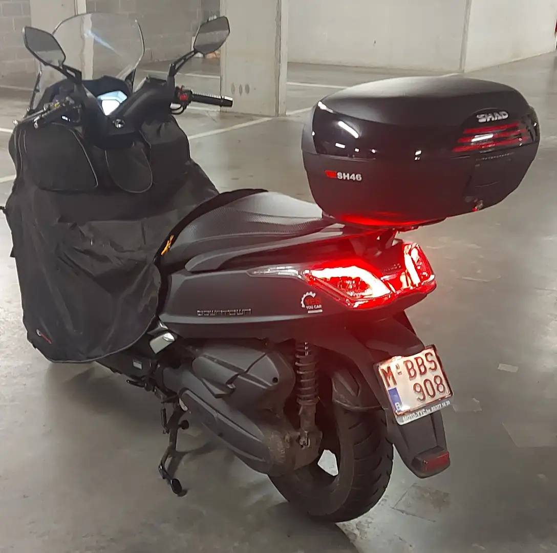 Kymco Downtown 125i ABS NOODLE Zwart - 1