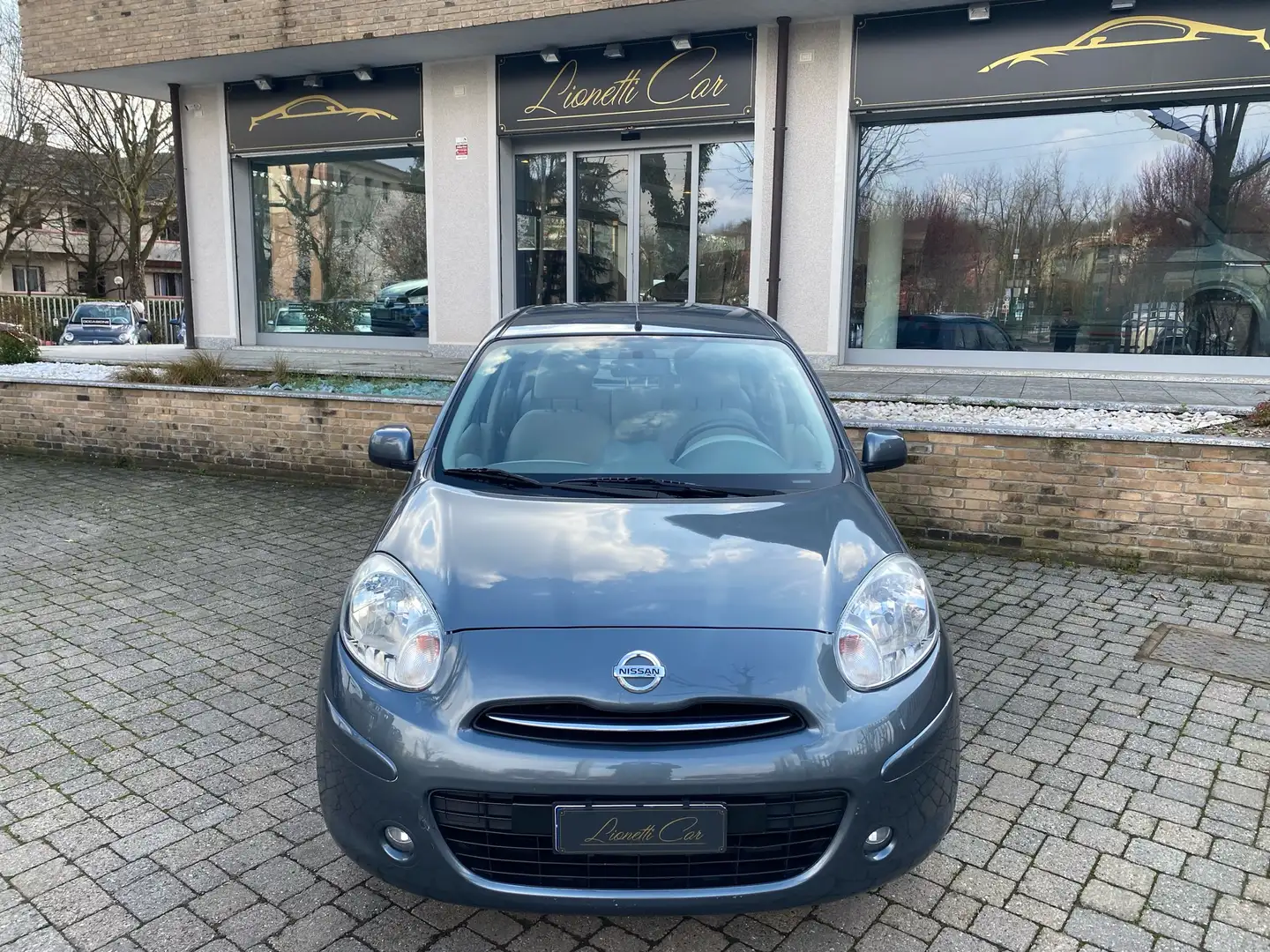 Nissan Micra Micra 5p 1.2 Acenta AUTOMATICA Grijs - 2