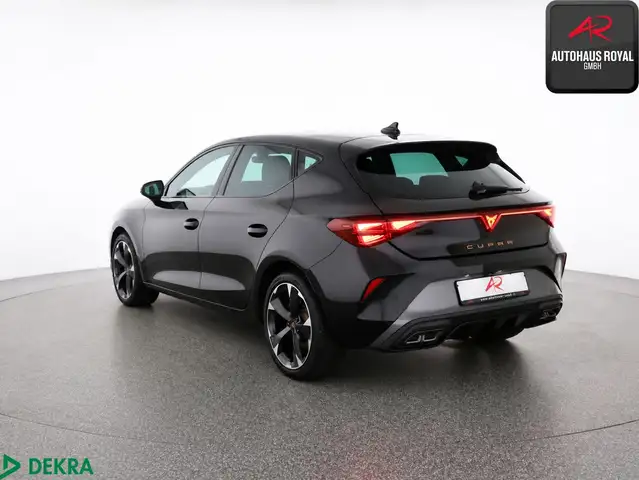 Cupra Leon view 3