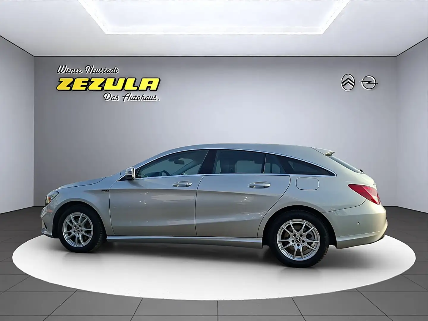 Mercedes-Benz CLA 180 d Shooting Brake Aut. Silber - 2