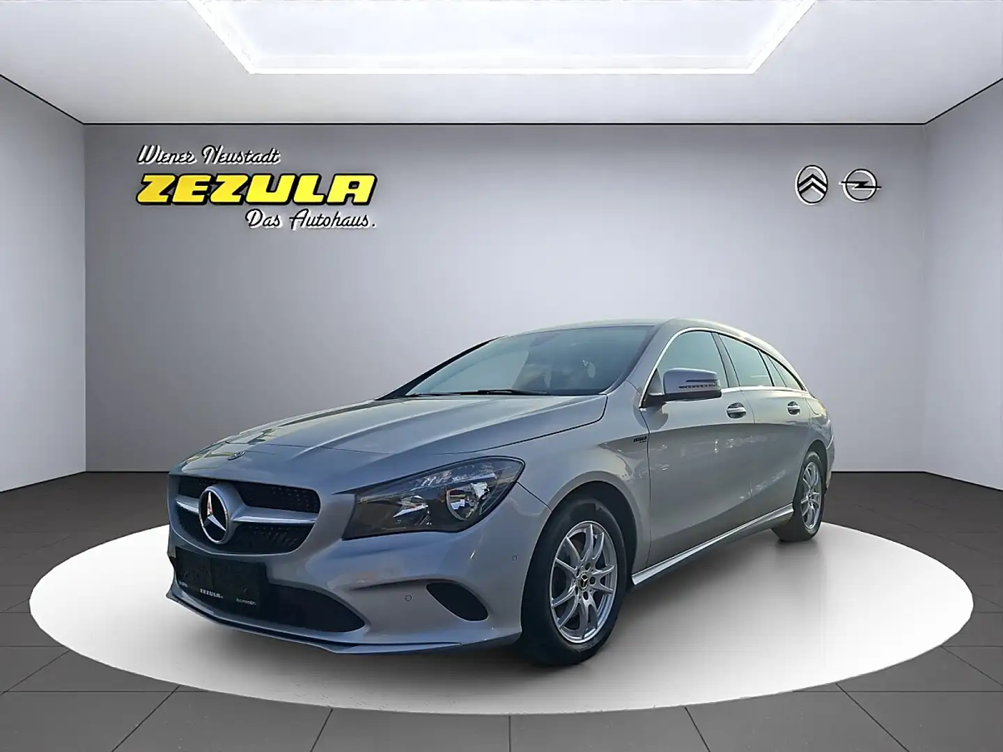 Mercedes-Benz CLA 180 d Shooting Brake Aut. Silber - 1