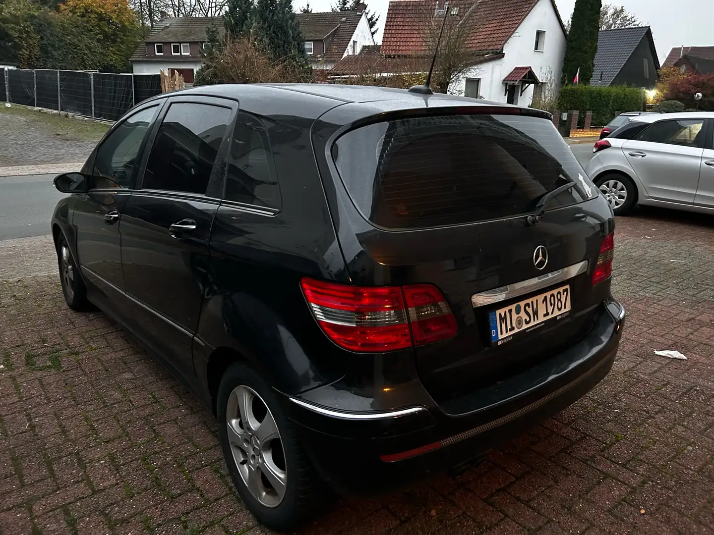 Mercedes-Benz B 200 B 200 Turbo (245.234) Negru - 2