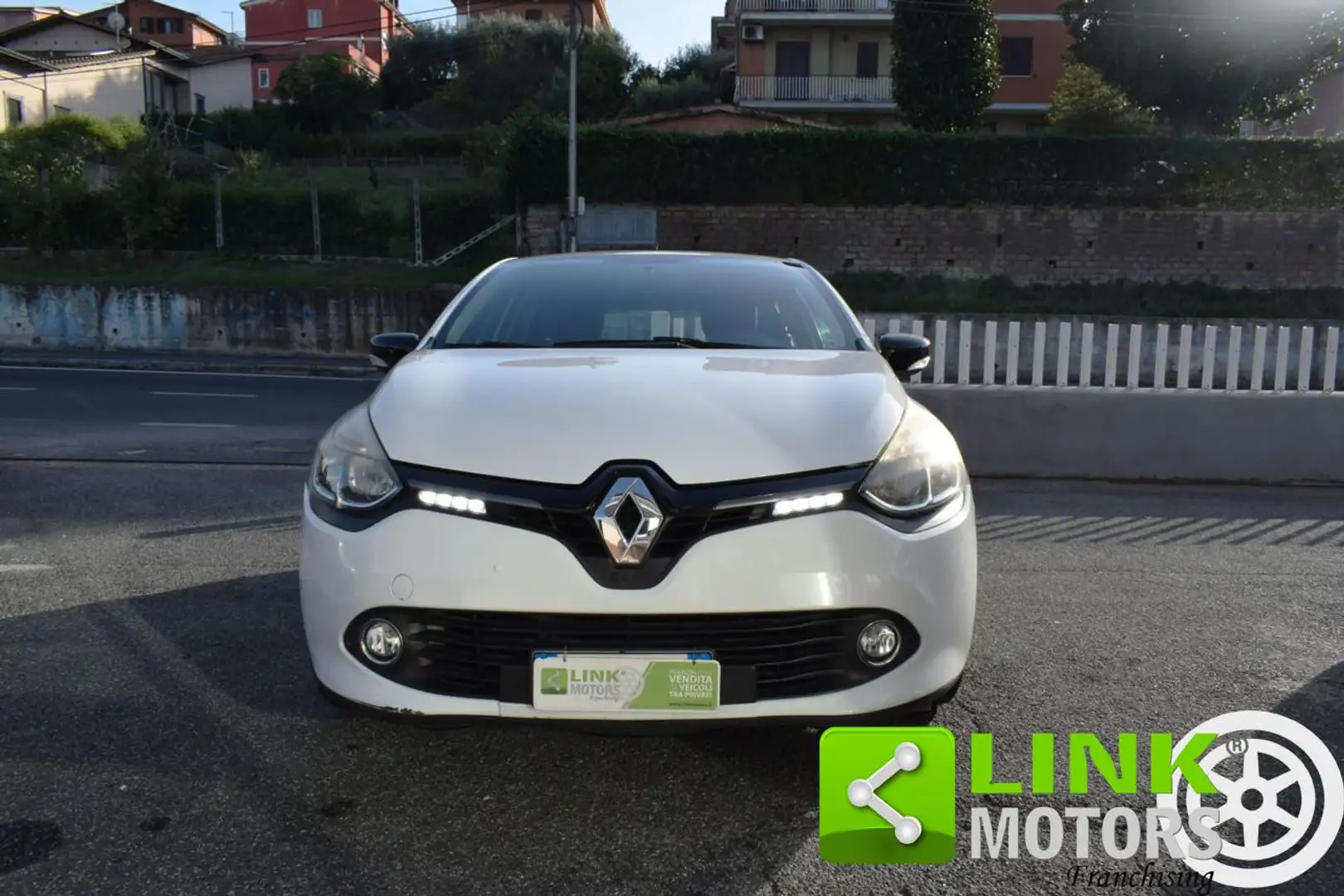 Renault Clio 1.2 75CV 5 porte Costume National Blanc - 2