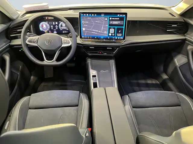 Volkswagen Passat view 8