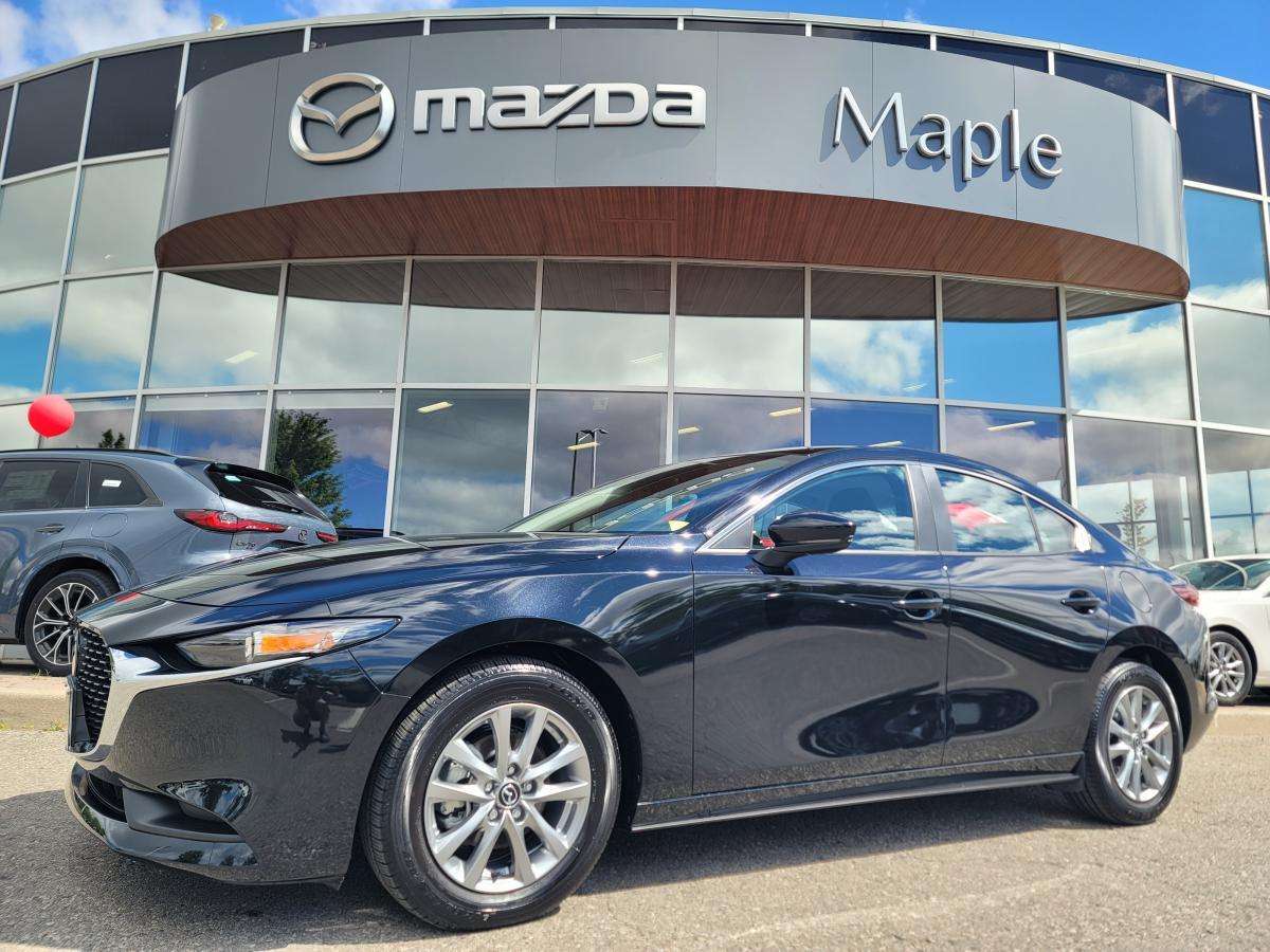 2026 Mazda Mazda3 GS/ACCIDENT FREE/SINGLE OWNER/LOW KM/LIKE NEW