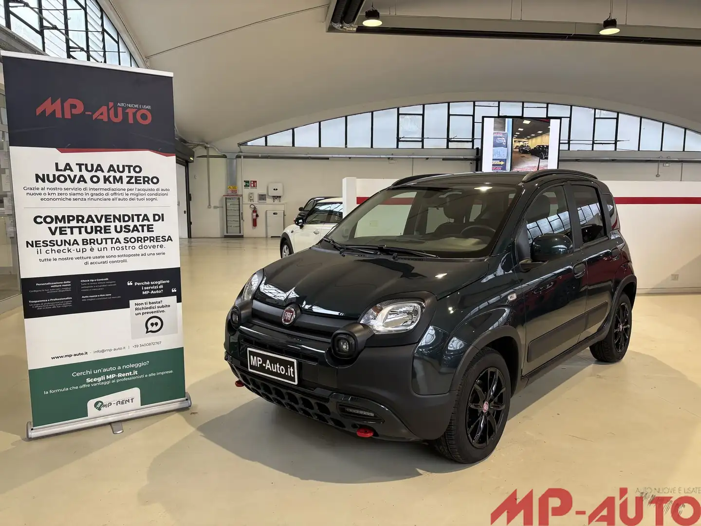 Fiat Panda Panda Cross 1.0 FireFly S&S Hybrid Grün - 1