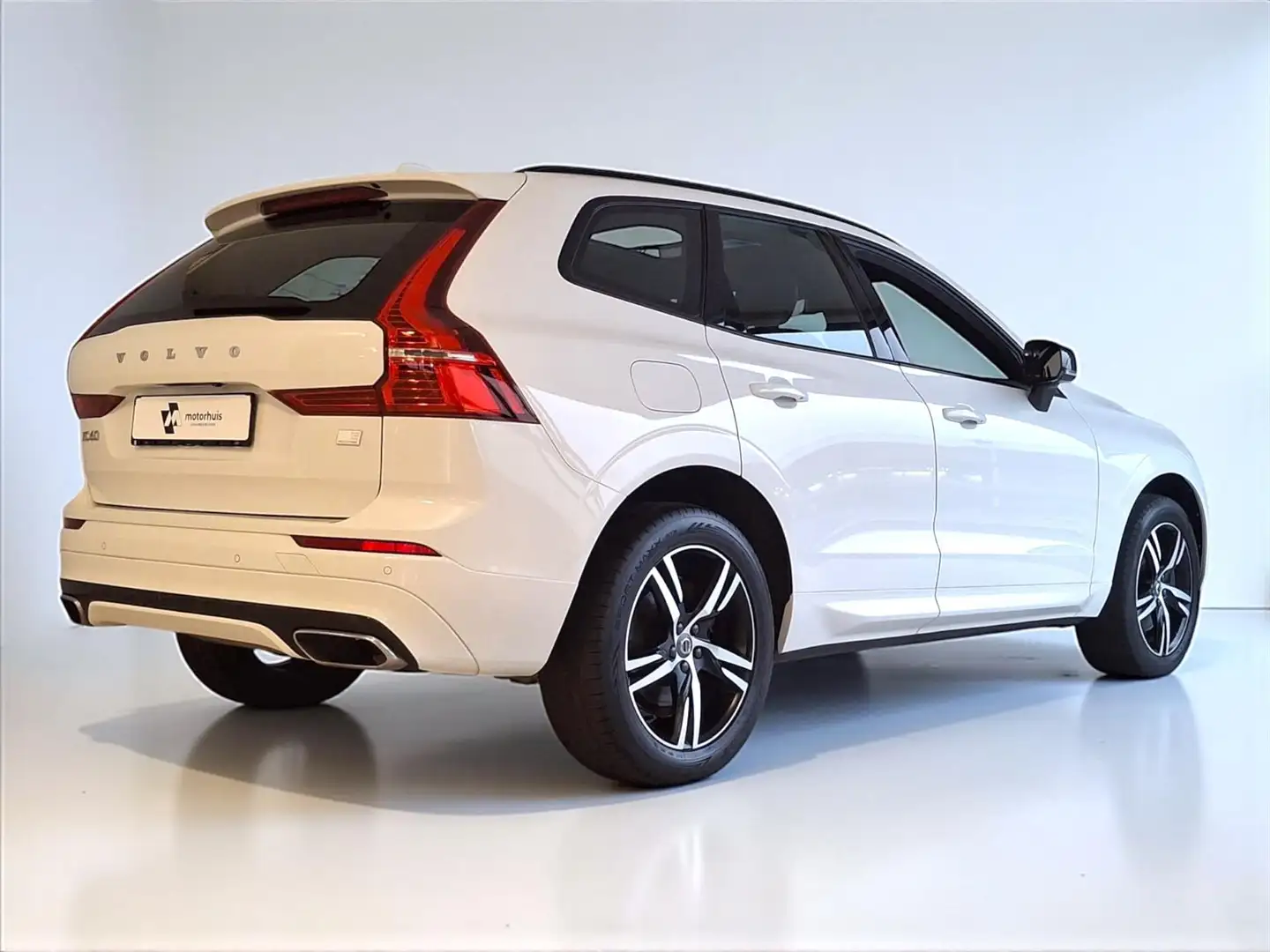 Volvo XC60 T8 Twin Engine 407pk Geartronic AWD Plug-In Hybrid Wit - 2
