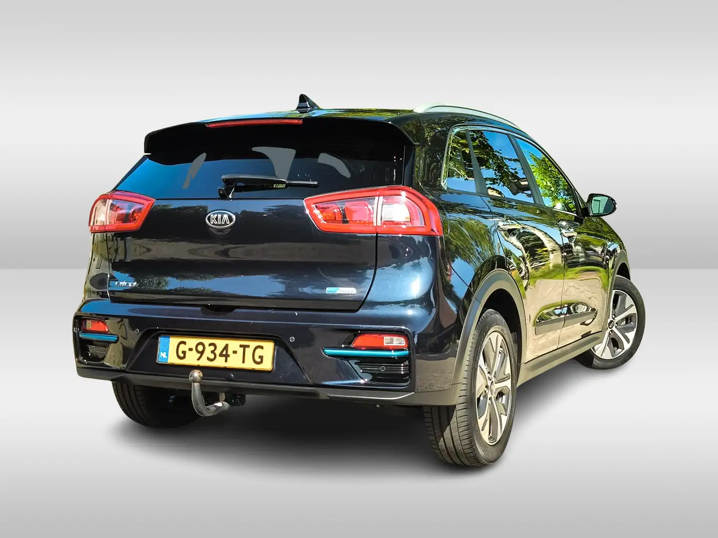 Kia e-Niro ExecutiveLine 64 kWh (204 PK) 1e-Eig. & Dealer-Ond Blauw - 2