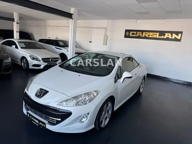 Peugeot 308 view 4