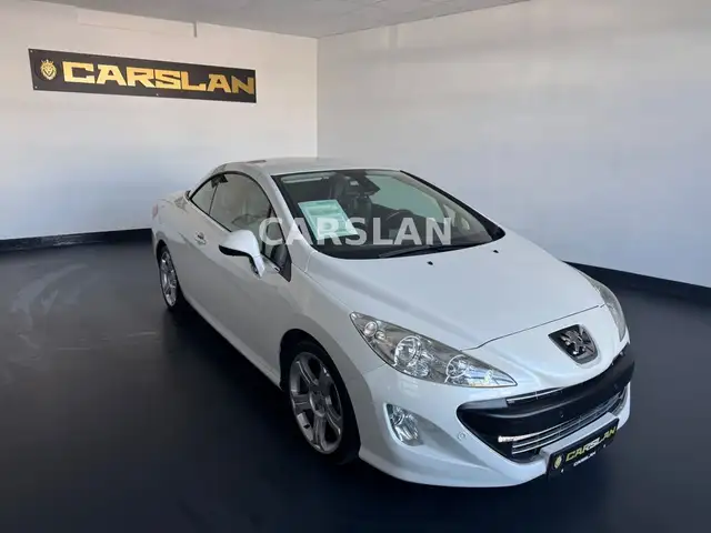 Peugeot 308 view 2