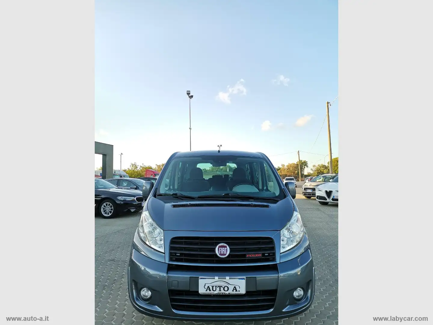 Fiat Scudo SCUDO 2.0MJT 165CV PANORAMA 9 POSTI PASSO LUNGO Grijs - 2