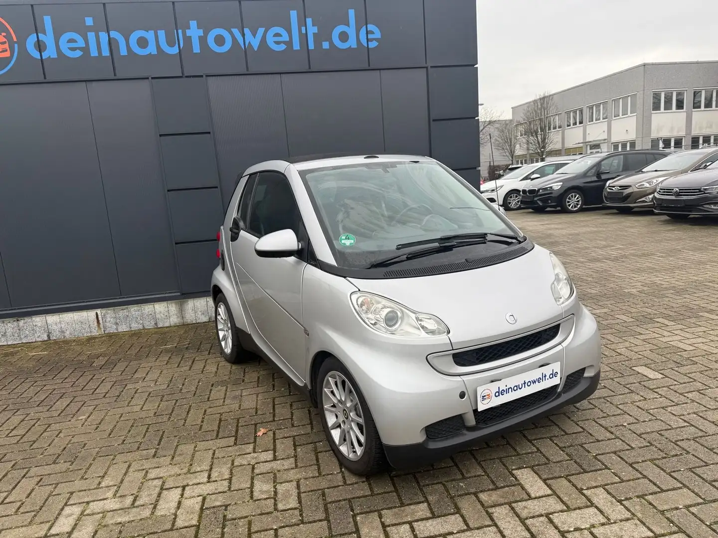 smart forTwo fortwo Cabrio *Automatik Silber - 1