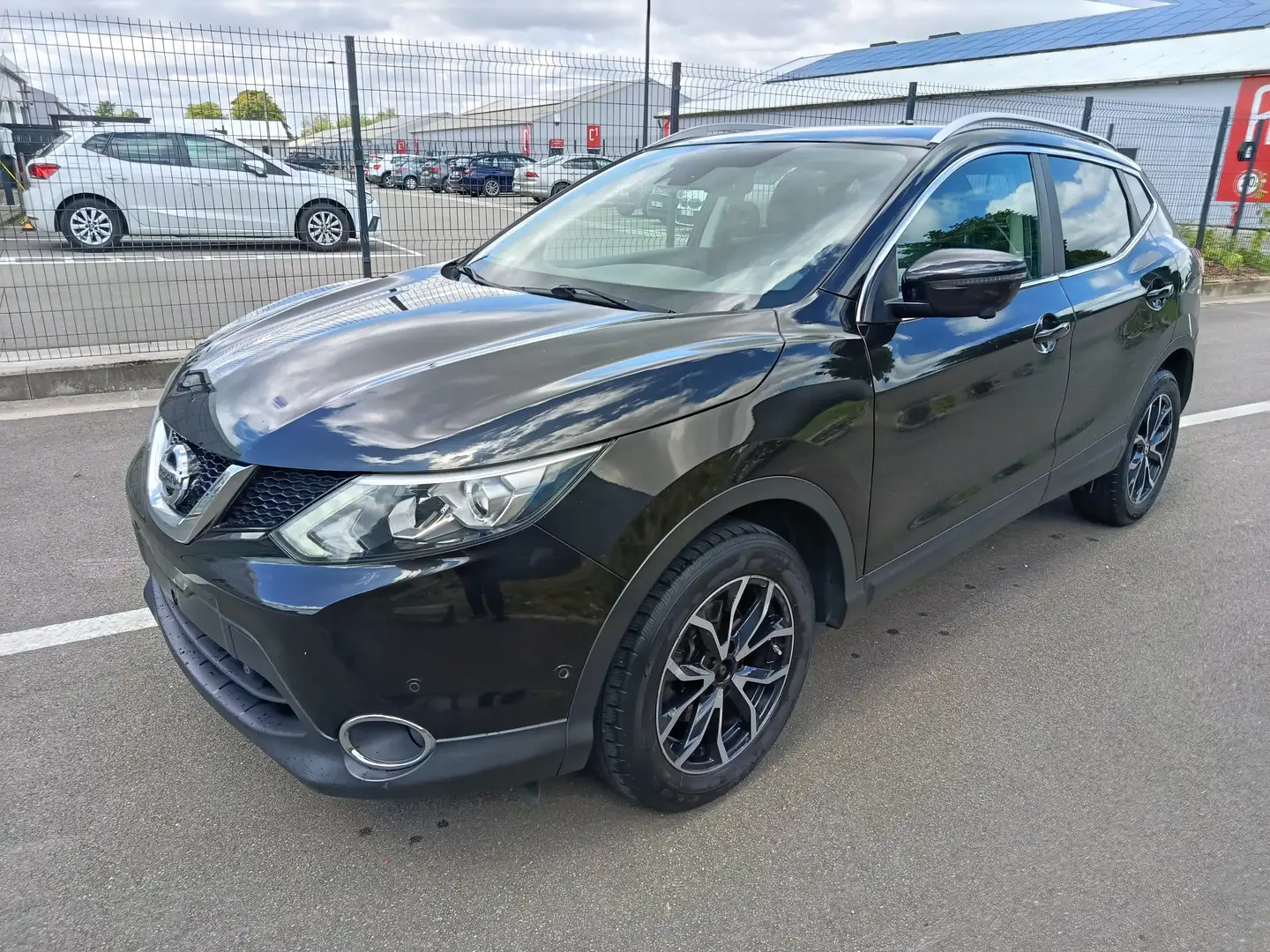 Nissan Qashqai Qashqai 1.2 DIG-T 2WD Connect Edition Noir - 1