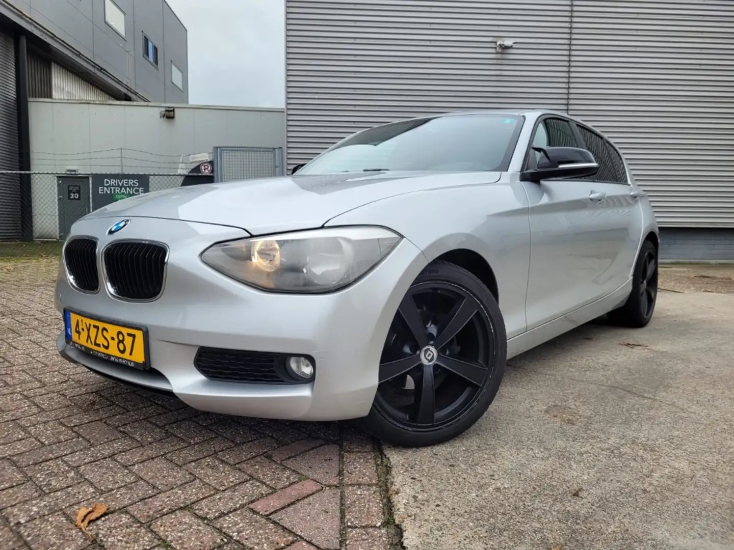 BMW 116 1-serie 116d Business Grijs - 1