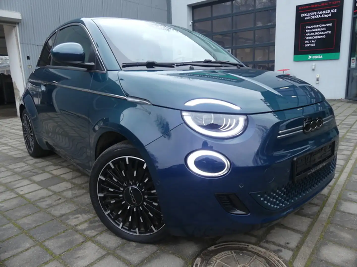 Fiat 500e 500 e La Prima LED/PANORAMA/NAVI/ACC Синій - 1