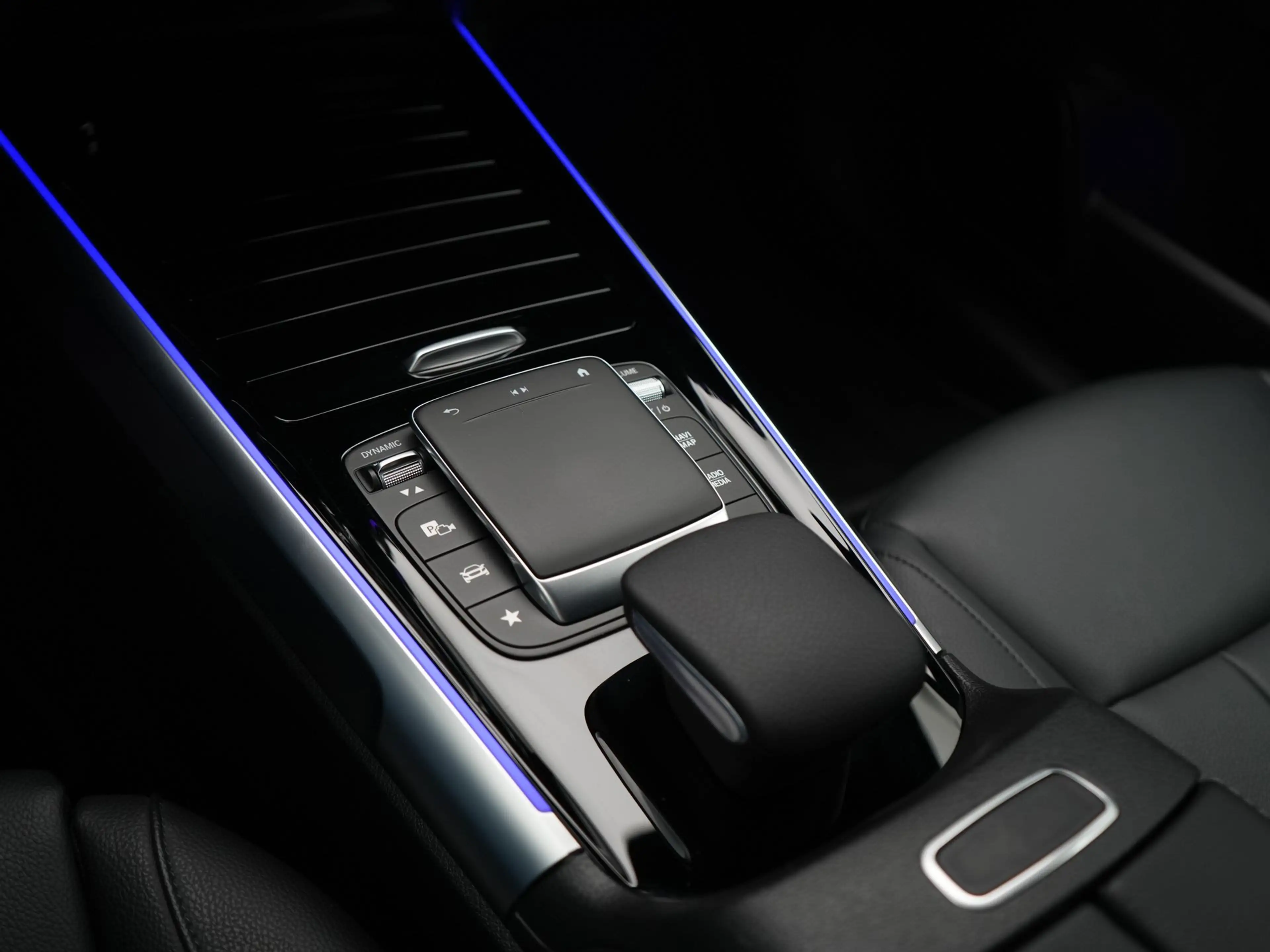 Mercedes-Benz EQB 250 250+ Luxury Line 74 kWh 191pk Dealer O.H | Adaptiv — photo 26