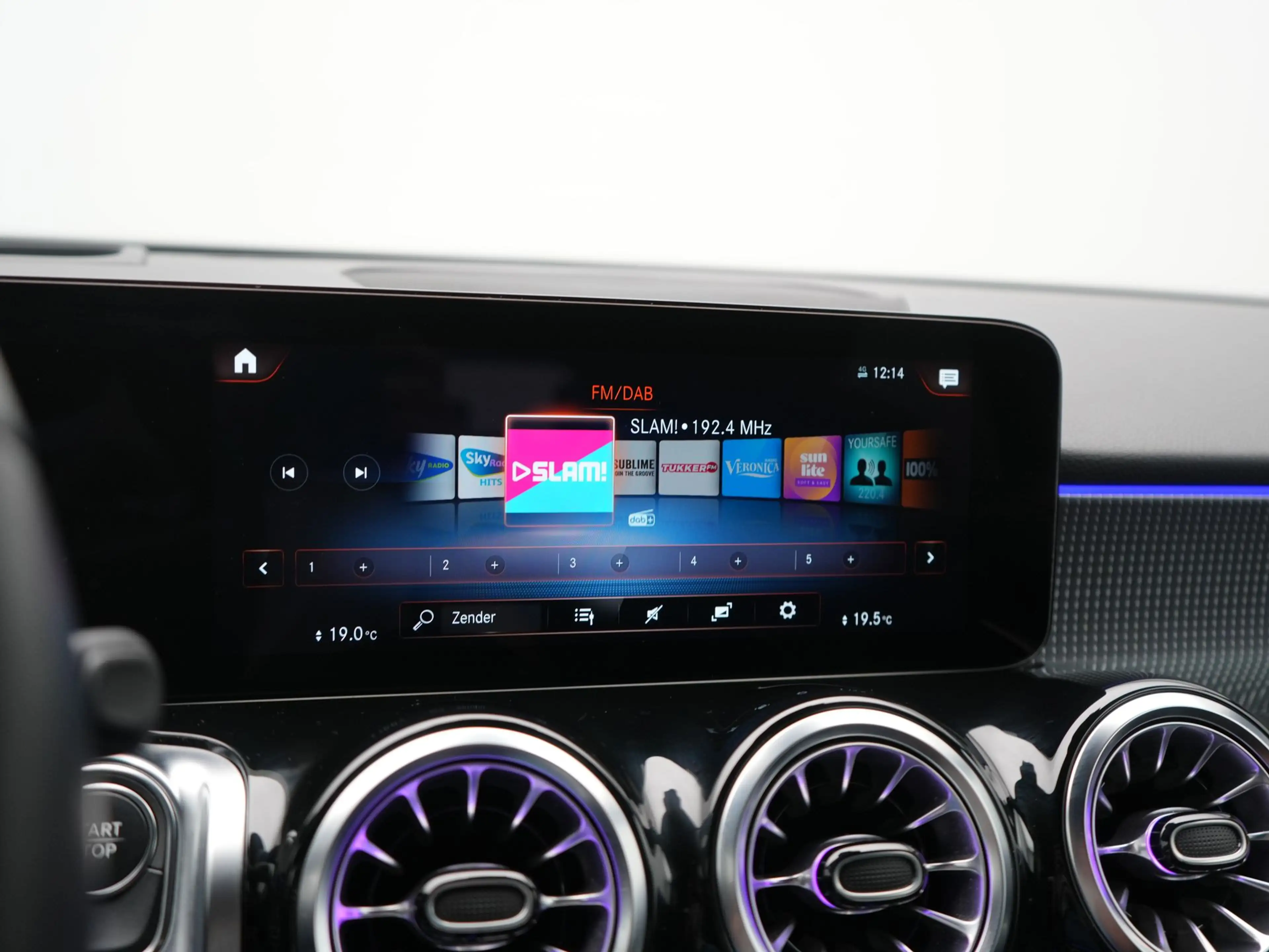 Mercedes-Benz EQB 250 250+ Luxury Line 74 kWh 191pk Dealer O.H | Adaptiv — photo 42