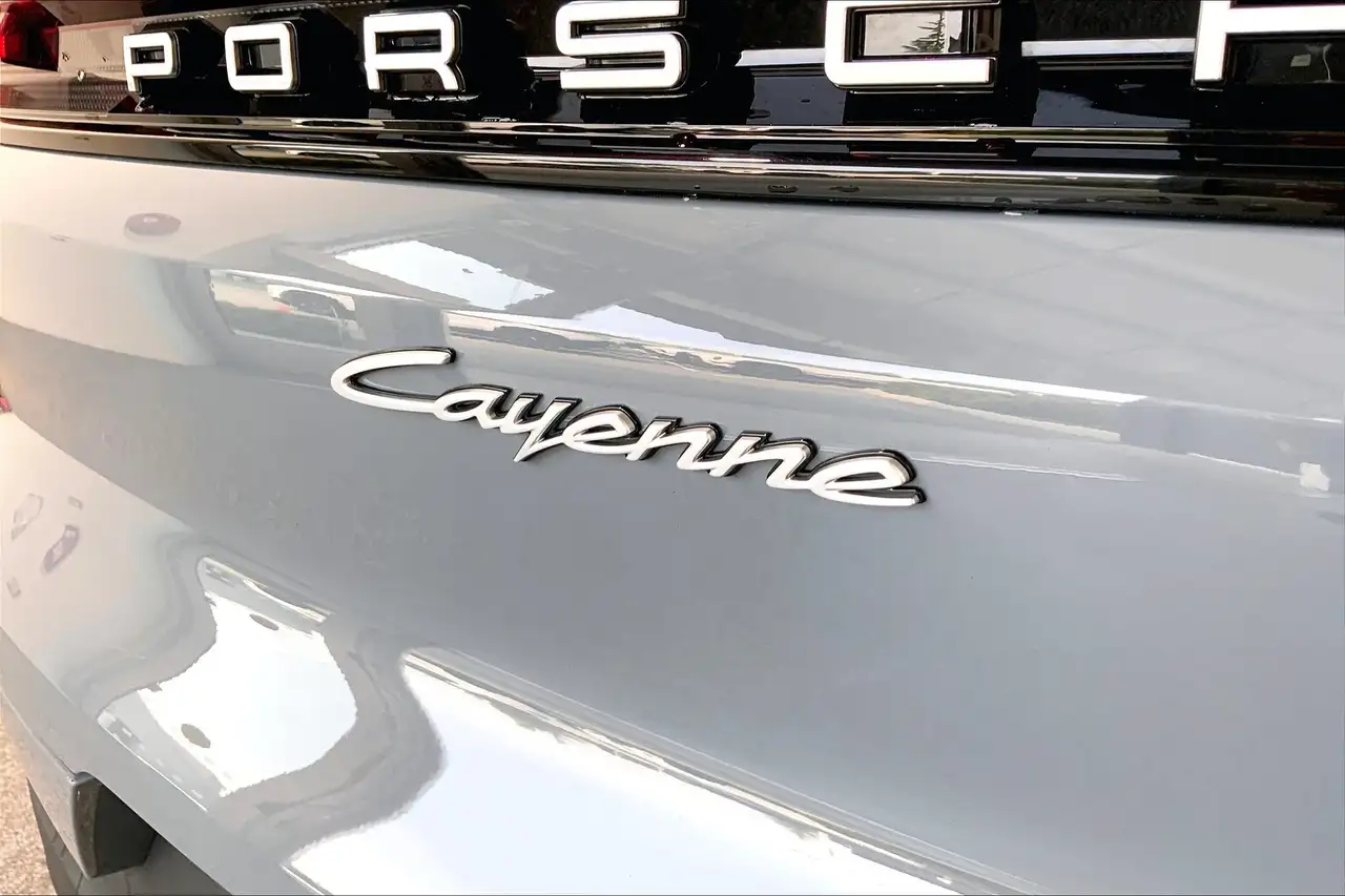 Porsche Cayenne снимка Porsche Cayenne