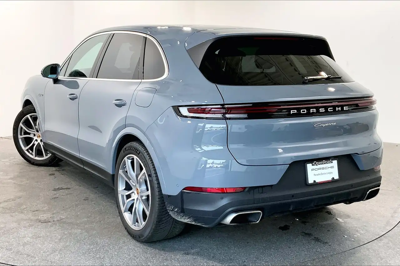 Porsche Cayenne снимка Porsche Cayenne