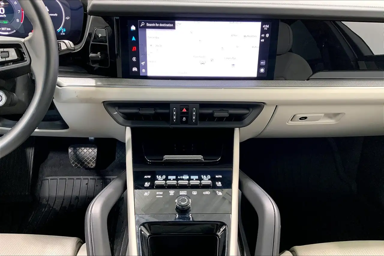 Porsche Cayenne снимка Porsche Cayenne