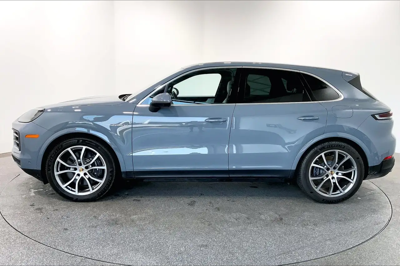 Porsche Cayenne снимка Porsche Cayenne