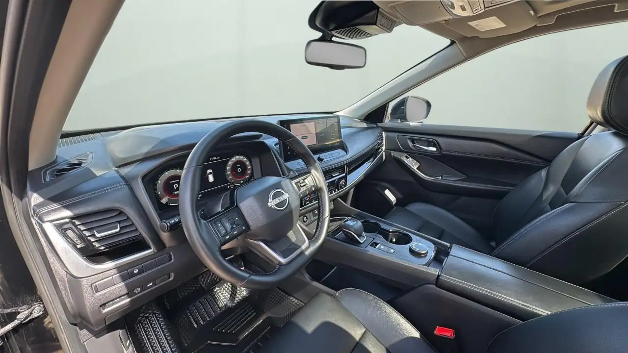Nissan Rogue снимка Nissan Rogue