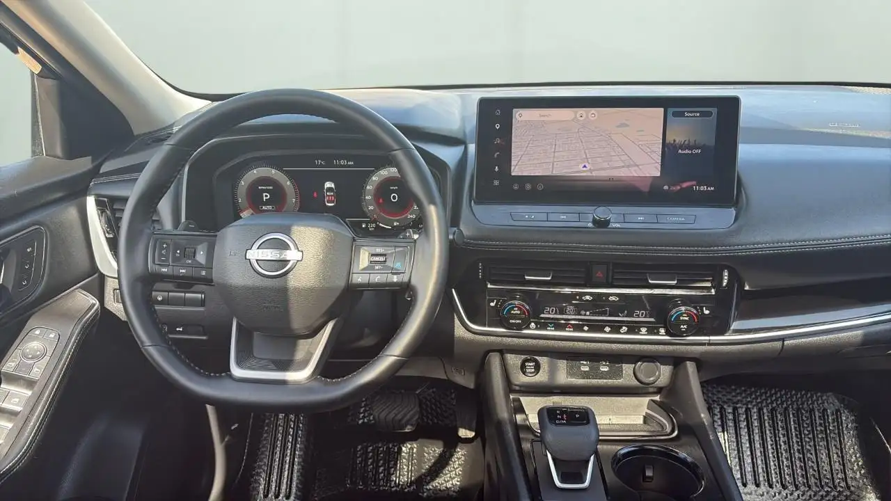 Nissan Rogue снимка Nissan Rogue