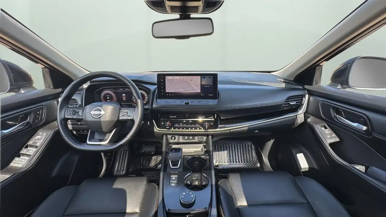 Nissan Rogue снимка Nissan Rogue