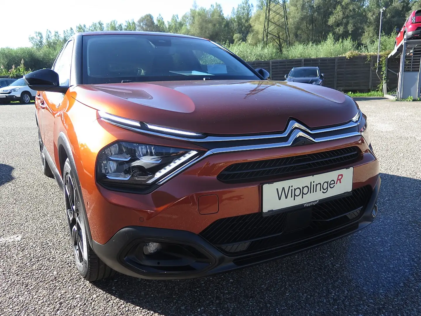 Citroen C4 e-C4 136 50kWh Shine Orange - 1