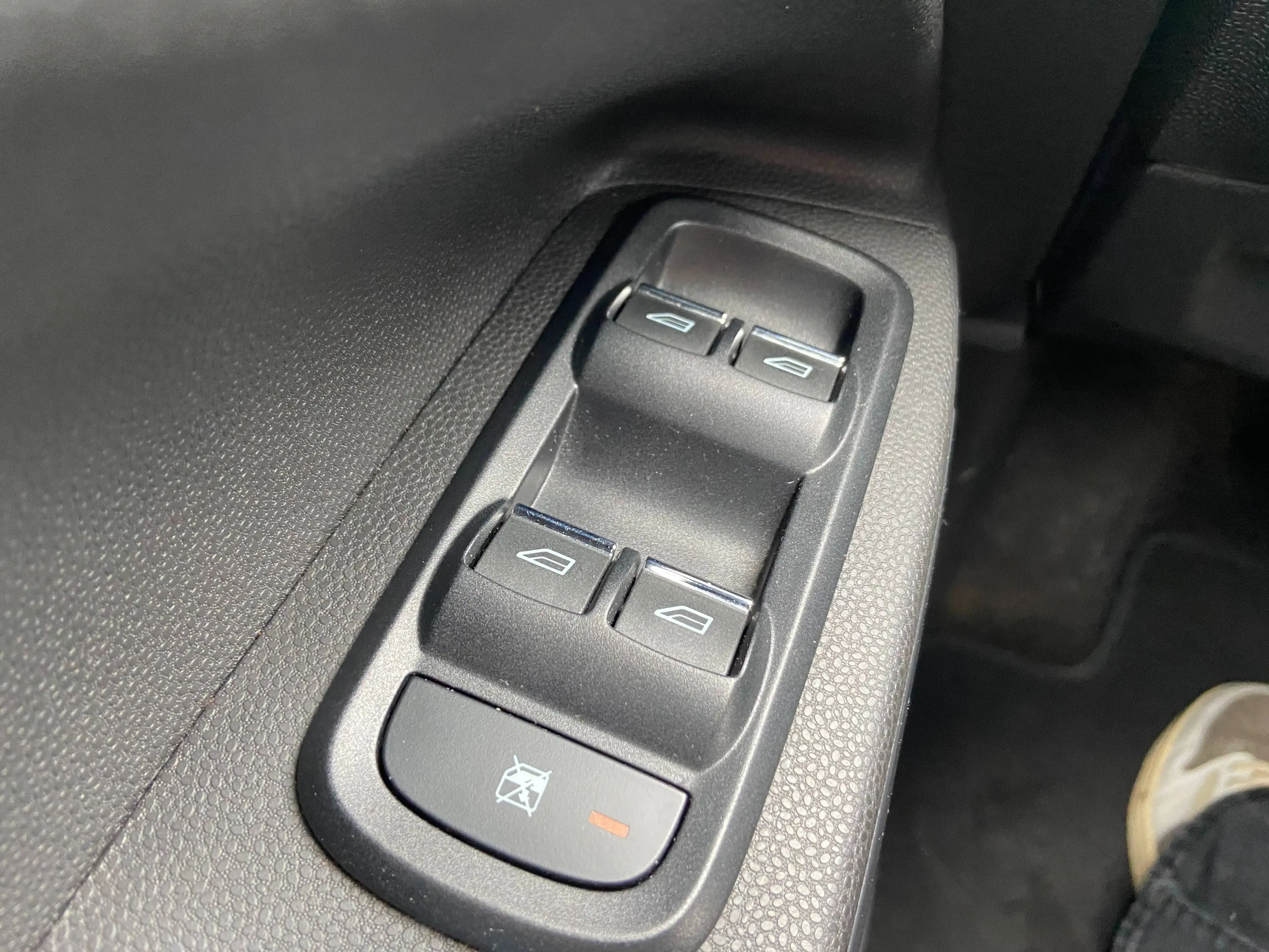 Ford EcoSport Ecosport 1.5i AUTOMAAT NAVI PDC CRUISE ALU LEDER — photo 8