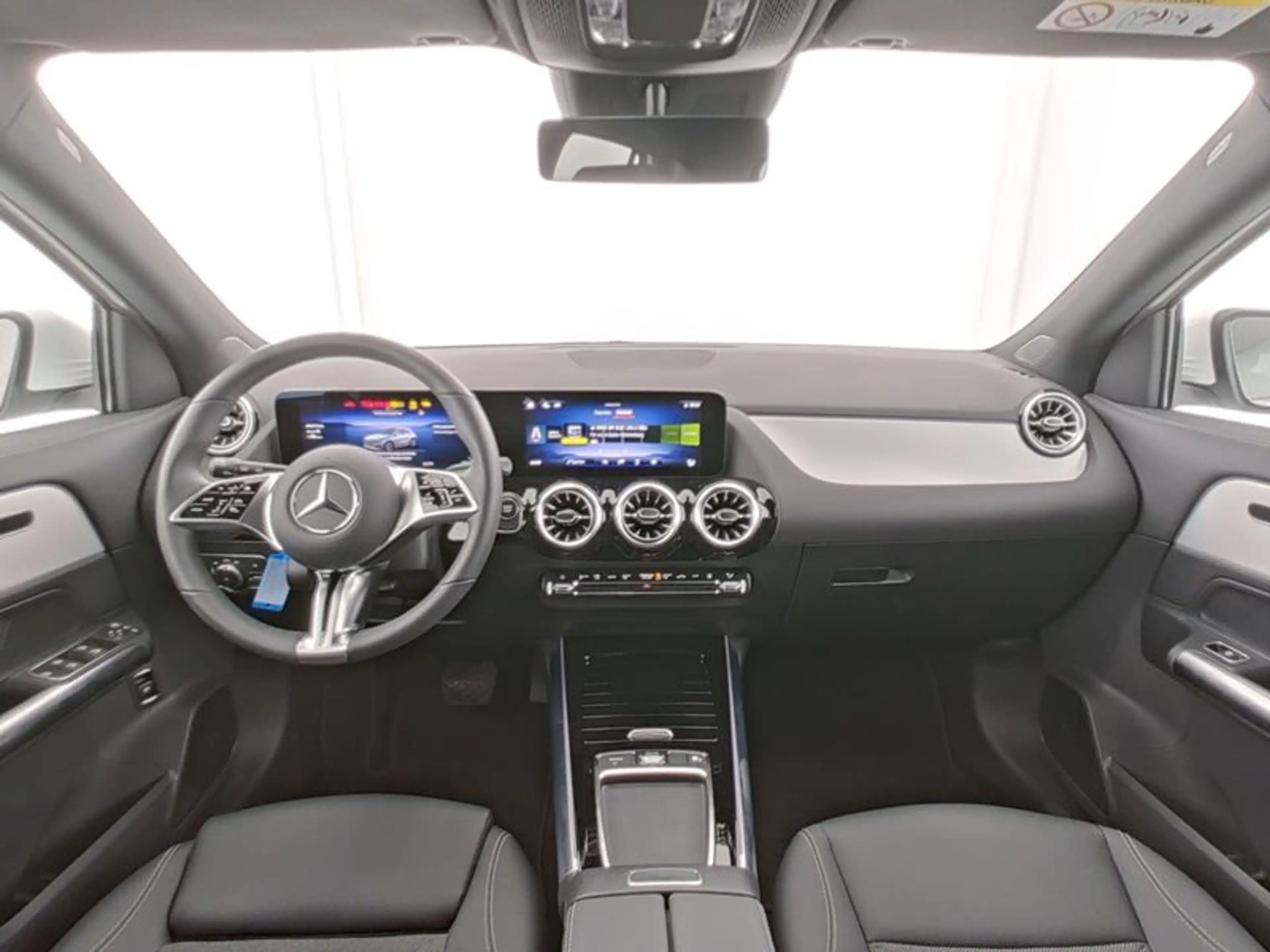 Mercedes-Benz EQA 250 250+ Luxury Line 71 kWh Ledkoplampen | Parkeerpakk — photo 6