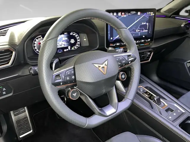 Cupra Formentor view 8