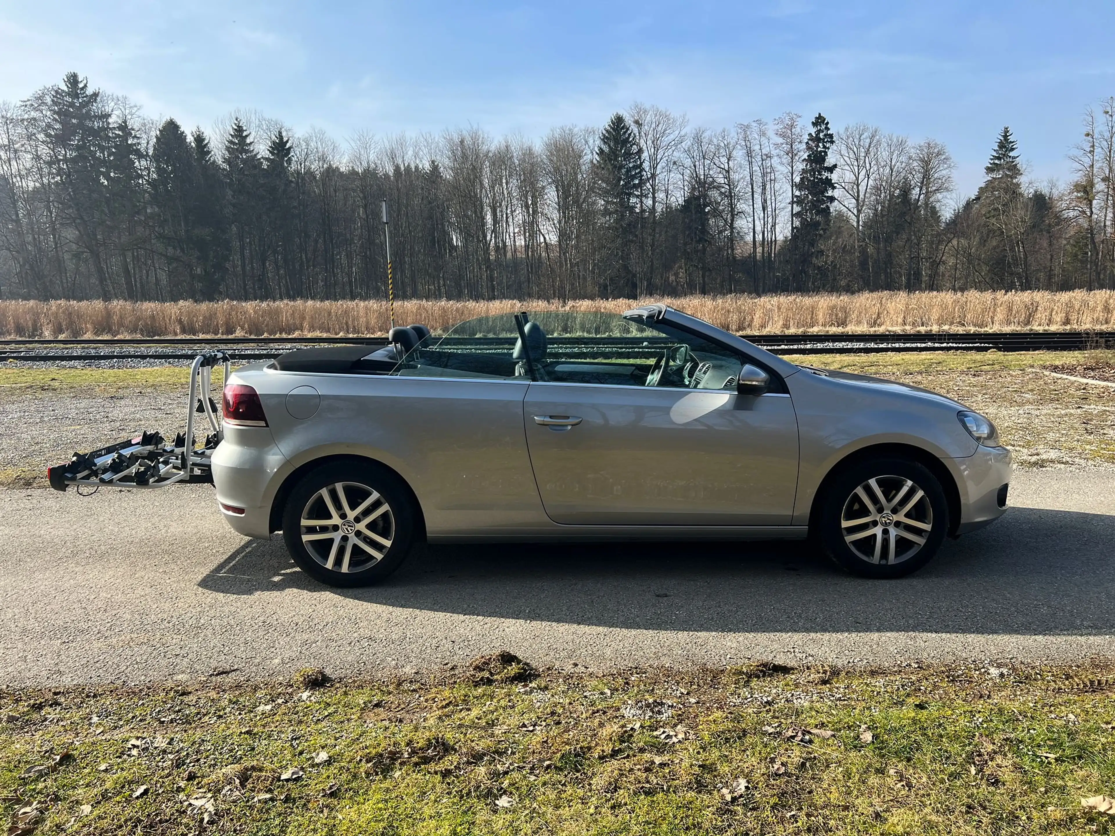 Volkswagen Golf Cabriolet 1,4 TSI *AHK*SHZ*Leder*16" Alu*Tempomat* — photo 7